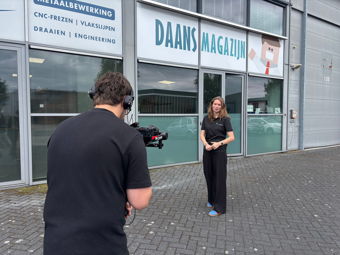 refurbished-laptop-controle-daans-magazijn